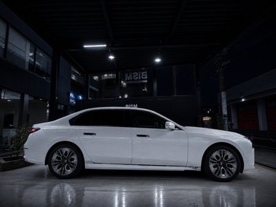 BMW 7 SERIES - 5