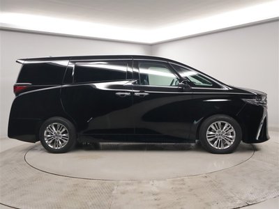 2024 Toyota ALPHARD photo 2