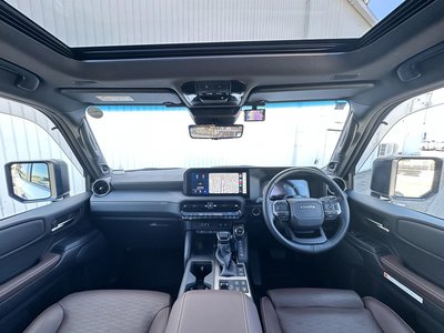 TOYOTA LAND CRUISER 250 - 4