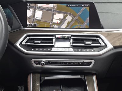 2022 BMW X5 — миниатюра 13