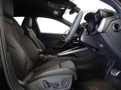 صورة مصغرة 31 لـ 2025 AUDI RS3 SEDAN