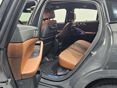 2022 BMW X6 — миниатюра 16