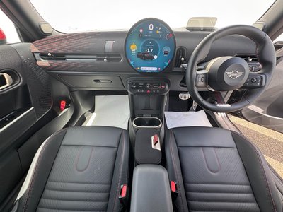 صورة 5 لـ 2025 MINI COOPER