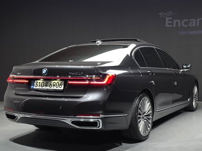 BMW 7 SERIES - 4