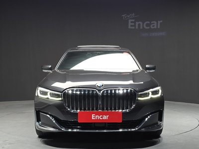 BMW 7 SERIES - 2