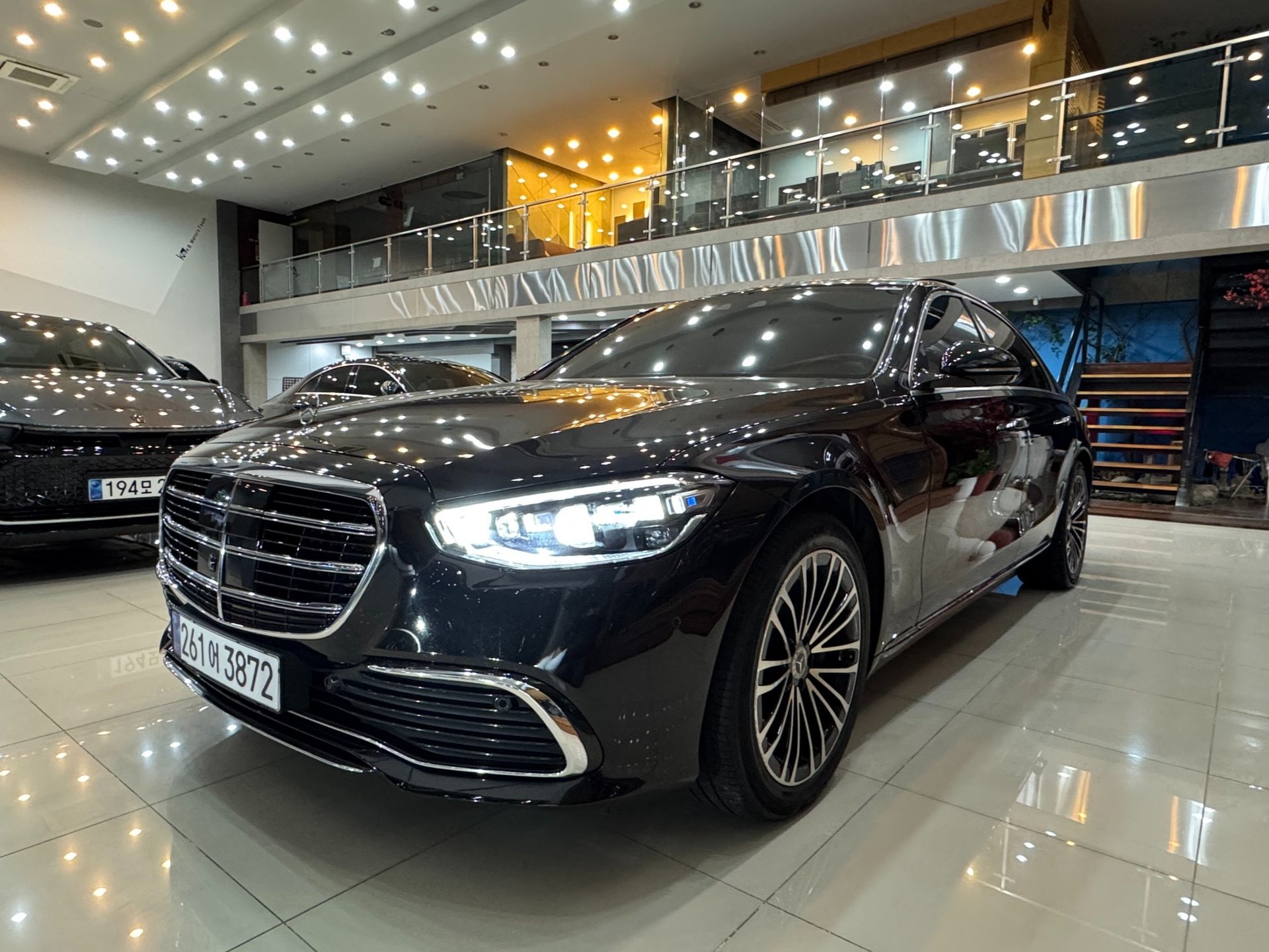 MERCEDES-BENZ S-CLASS - View 1