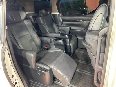 TOYOTA ALPHARD - 9