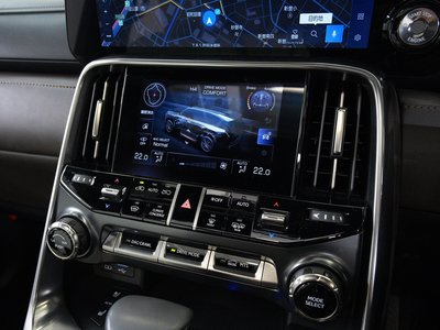 2024 Lexus LX — миниатюра 40
