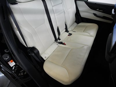 2024 Lexus LX — миниатюра 11