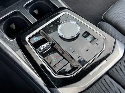 2025 BMW I7 — фото 8