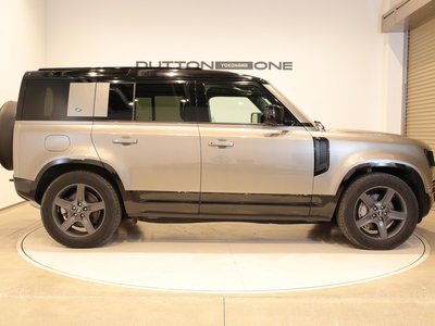 LAND ROVER DEFENDER - 7