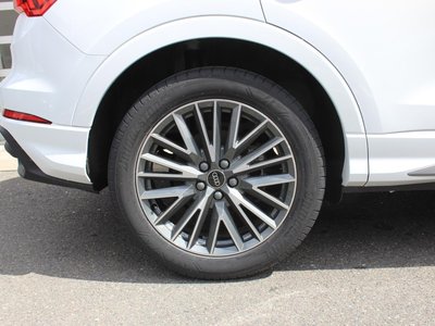 2026 AUDI Q3 缩略图 12