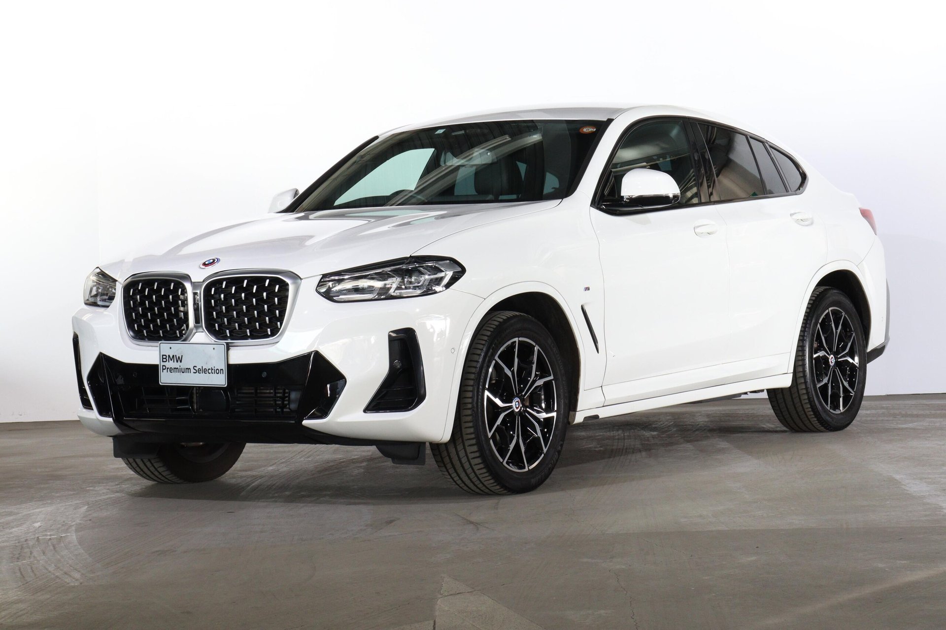 BMW X4 - View 1