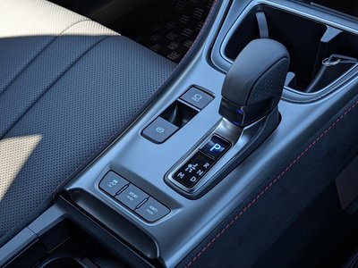 صورة مصغرة 29 لـ 2025 Lexus LBX