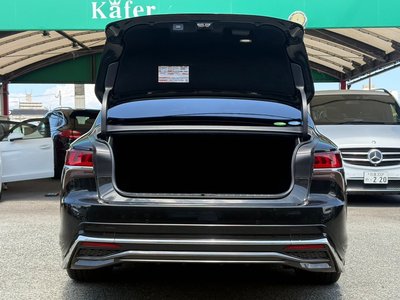 2017 Lexus LS — миниатюра 8