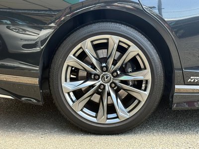 2017 Lexus LS — миниатюра 11