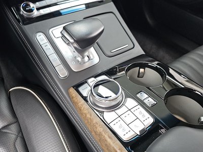 2020 Genesis G90 — фото 9