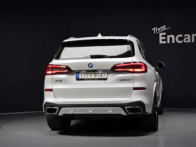 صورة 4 لـ 2022 BMW X5
