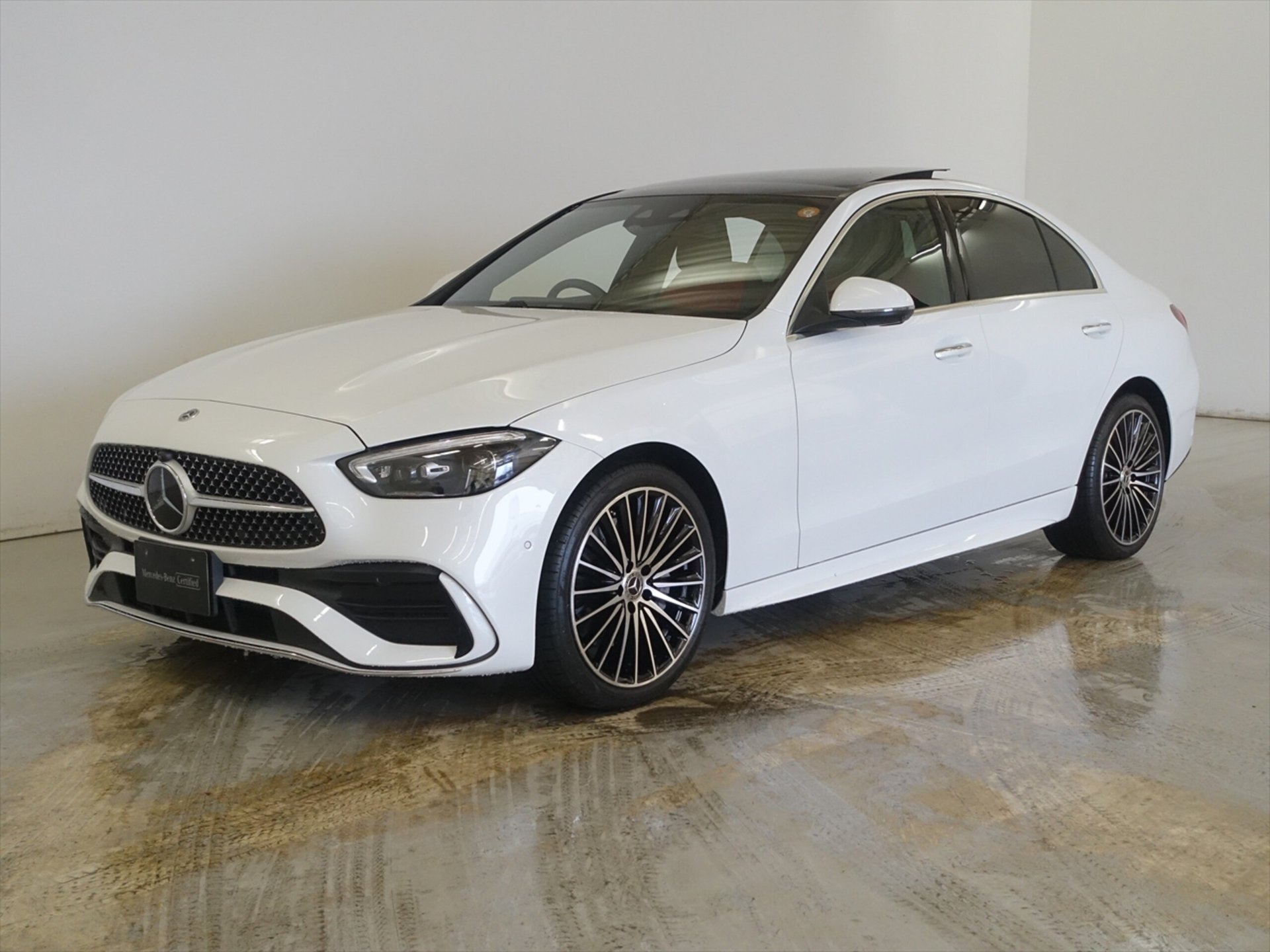 MERCEDES-BENZ C-CLASS - View 1