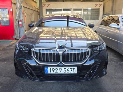 BMW 5 SERIES - 2