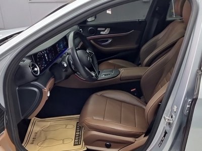 MERCEDES-BENZ E-CLASS - 10