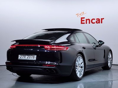 PORSCHE PANAMERA - 2
