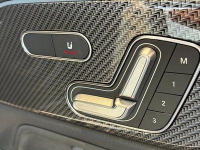 2025 Mercedes-BENZ GLB 缩略图 19