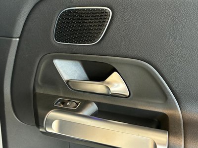 2025 Mercedes-BENZ GLB 缩略图 23