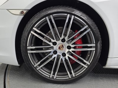 PORSCHE 911 - 6