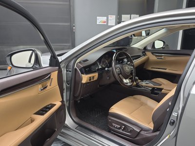 LEXUS ES - 10