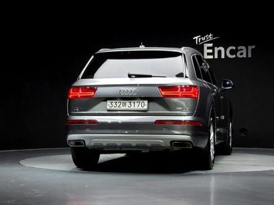 AUDI Q7 - 4