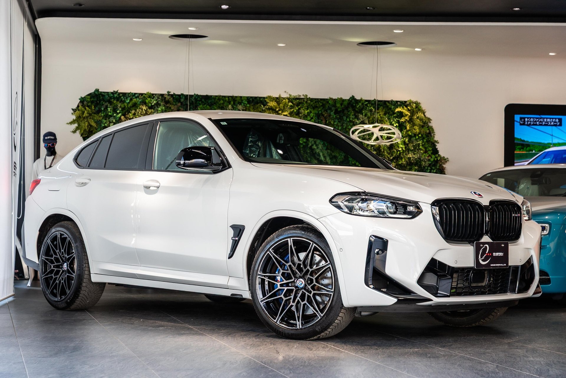 BMW X4 M - View 1