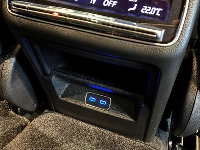 2025 Mercedes-BENZ GLE — миниатюра 24