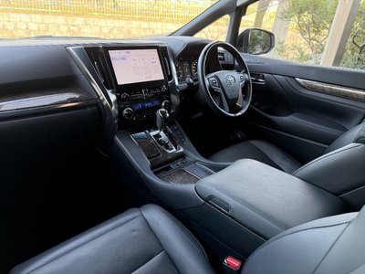 TOYOTA ALPHARD - 7