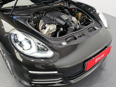 PORSCHE PANAMERA - 7