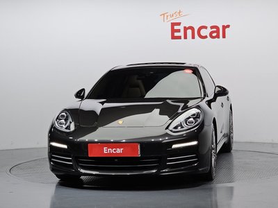 PORSCHE PANAMERA - 2