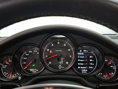 PORSCHE PANAMERA - 8