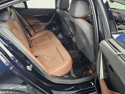 2024 BMW 5 SERIES — миниатюра 18