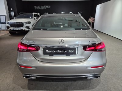 MERCEDES-BENZ E-CLASS - 3