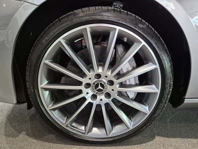 MERCEDES-BENZ E-CLASS - 6