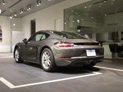 صورة 9 لـ 2019 Porsche 718
