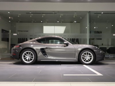 صورة 6 لـ 2019 Porsche 718