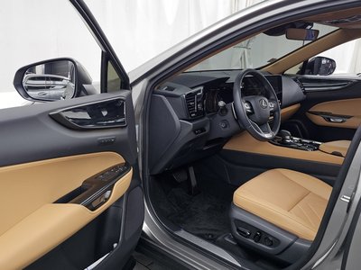 صورة مصغرة 13 لـ 2025 Lexus NX
