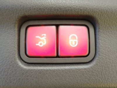 MERCEDES-BENZ C-CLASS - 6