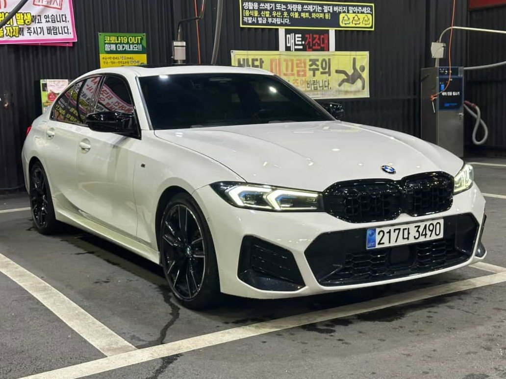 BMW 3 SERIES - View 1