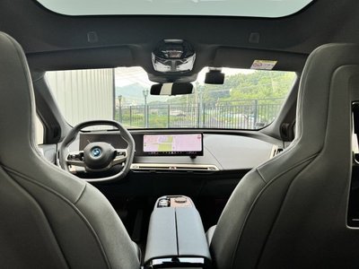 2025 BMW IX 缩略图 13