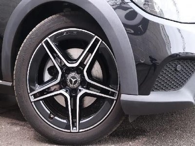 MERCEDES-BENZ E-CLASS - 8