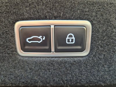 2022 Genesis G90 (RS4) thumbnail 19