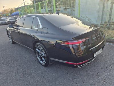 صورة 6 لـ 2022 Genesis G90 (RS4)