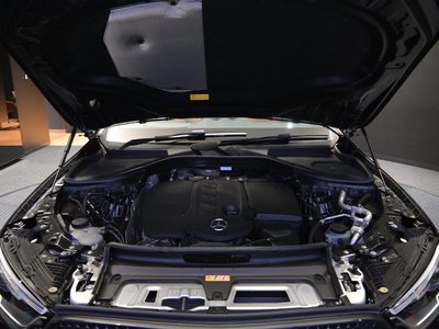 MERCEDES-BENZ GLC - 10